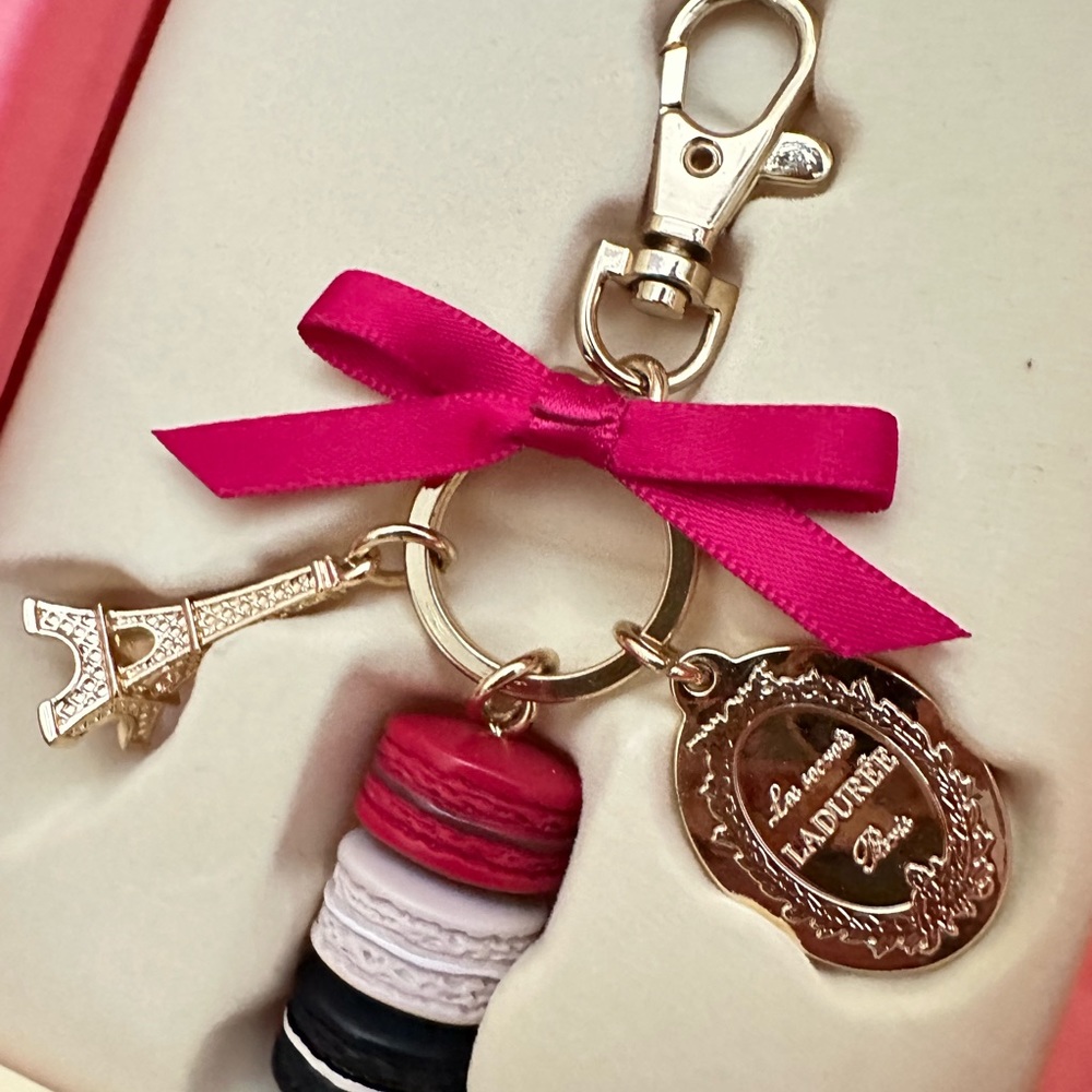 NIB Authentic Laduree keychain Macaron Eiffel Tower Bag Charm purchased inParis